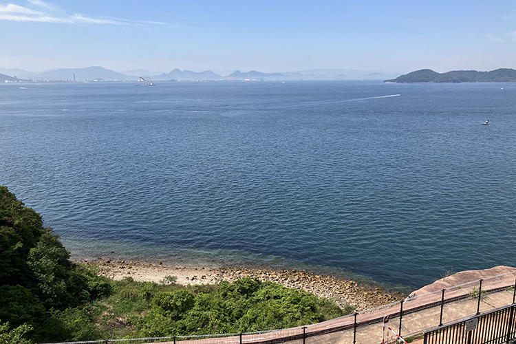 展望台から見た瀬戸内海の風景